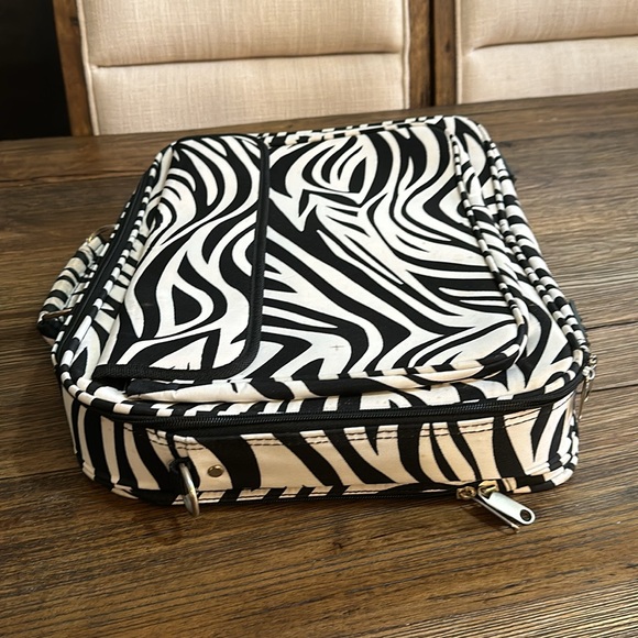 Zebra computer carrying case, gently used - Picture 14 of 15